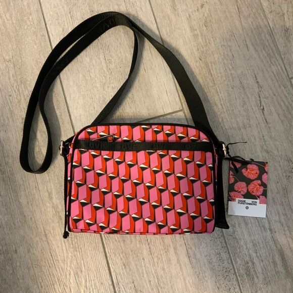 Diane Von Furstenberg x Target Pink Black Camera Crossbody Bag New - Picture 1 of 12